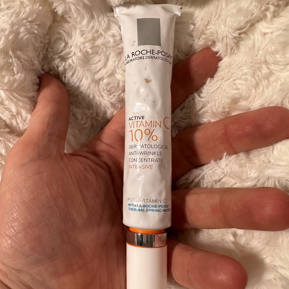 La Roche-Posay Vitamin C Serum - White and Orange